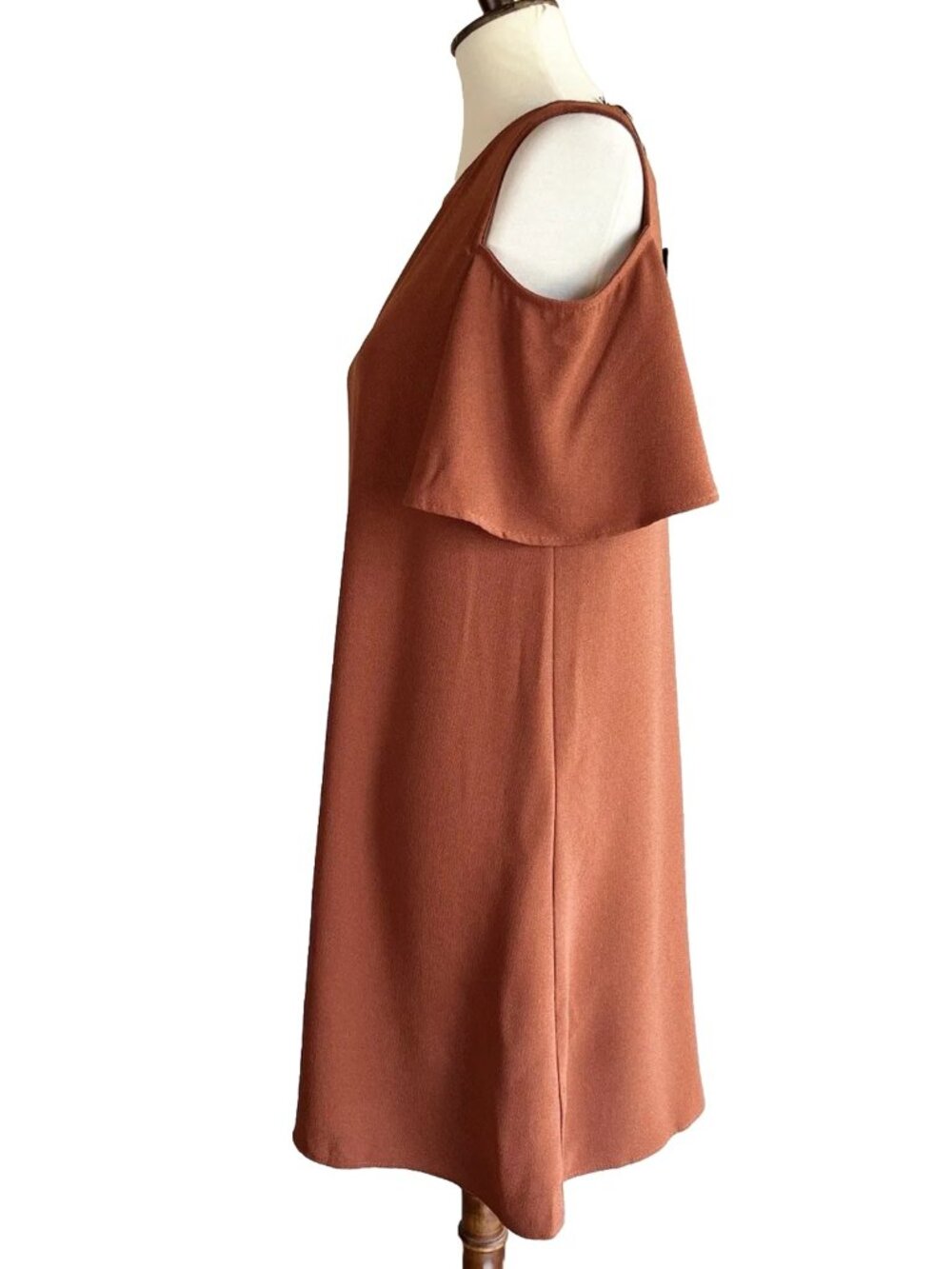 Bobeau Womens Crew Neck Cold Shoulder Shift Dress Size M - Picture 16 of 16
